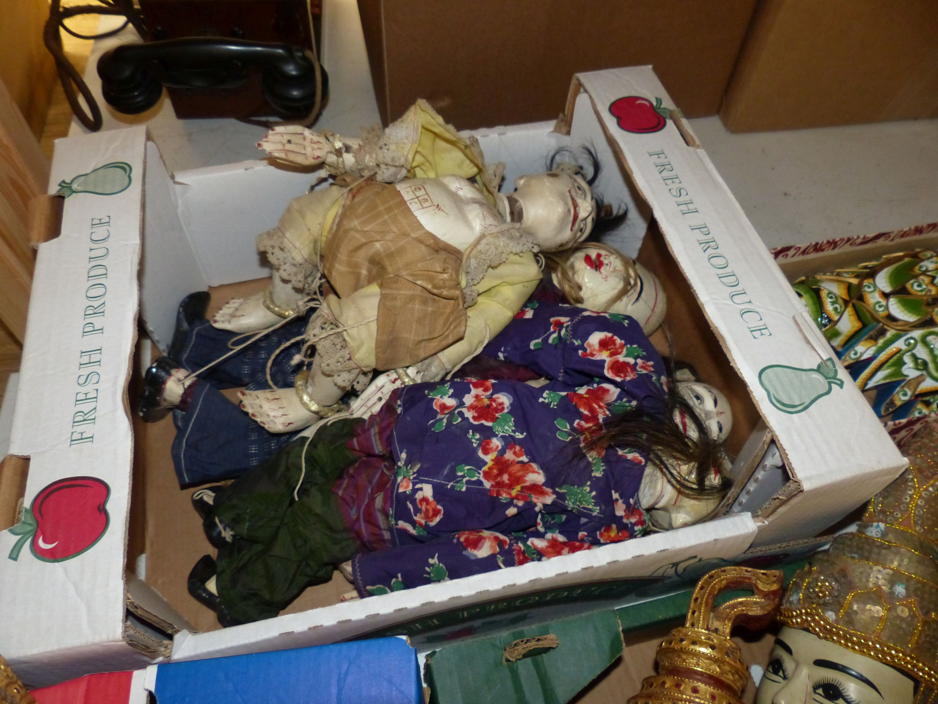 A quantity of Indonesian marionettes